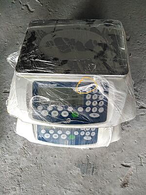 Used METTLER TOLEDO ICS241 Counting Scale